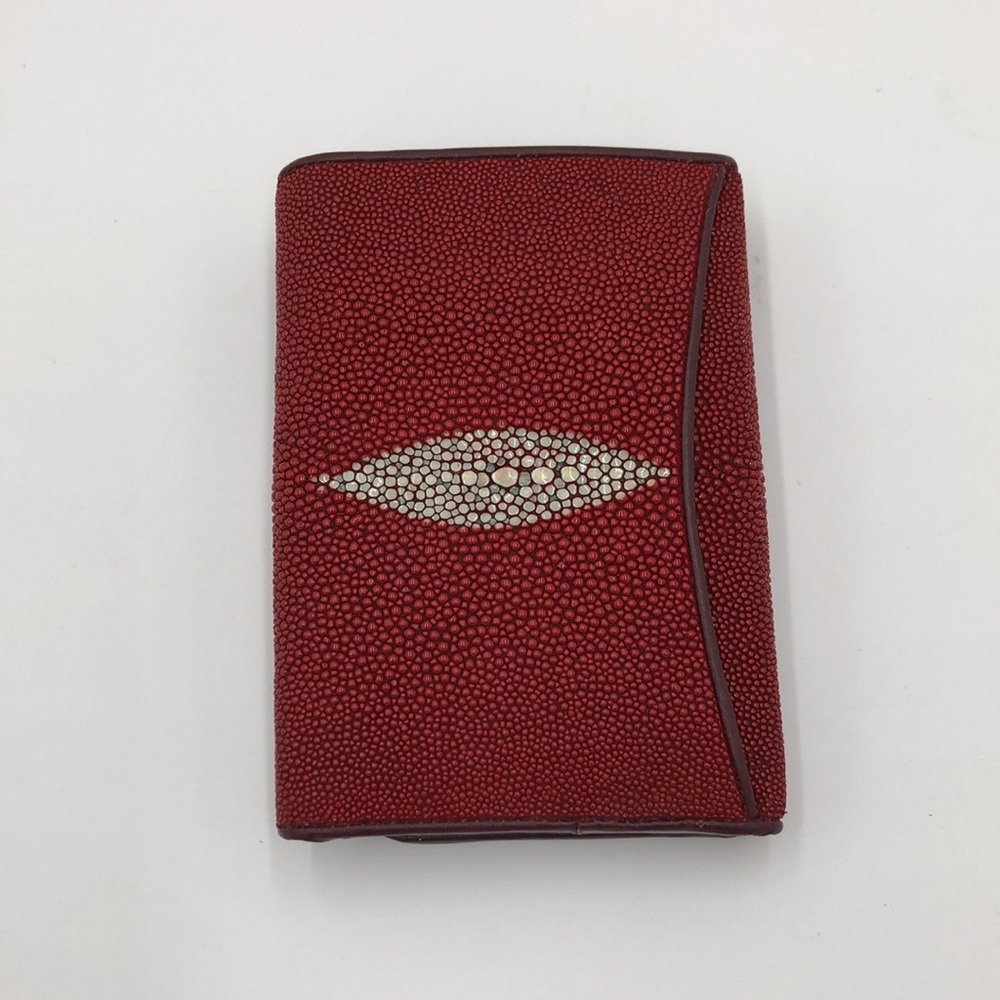 Stingray Leather Ladies Tri-fold Wallet, Burgundy